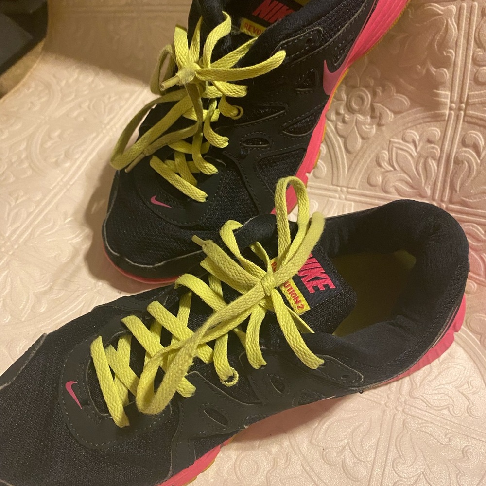 Nike Revolution 2 - Picture 5 of 6